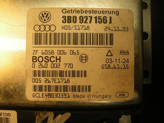 Блок управления двигателем (ECU) AUDI, VW 3B0927156J