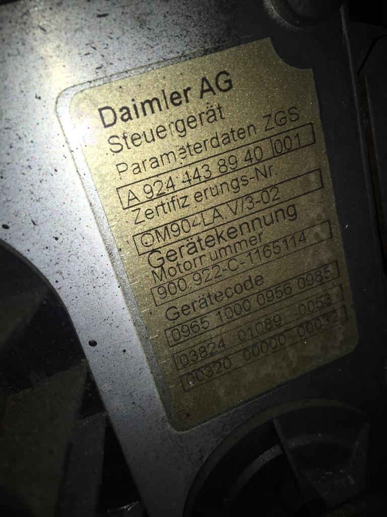 Блок управления двигателем (ECU)Mercedes 9244438940