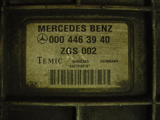 Блок управления двигателем Mercedes 0004463940