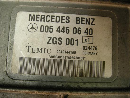 Блок управления двигателем (ECU) Mercedes 0054460640