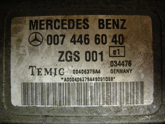 Блок управления двигателем Mercedes 0074466040