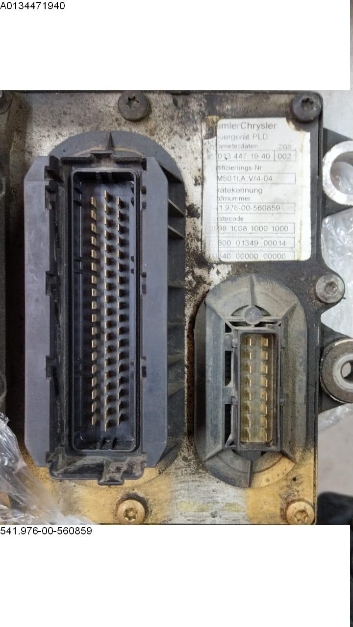 Блок управления двигателем (ECU)Mercedes 0134471940