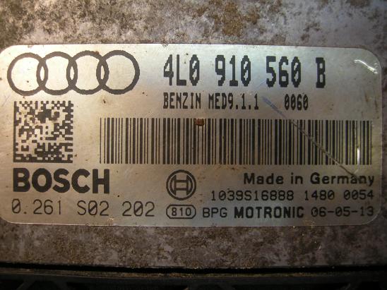 Блок управления двигателем (ECU) AUDI, VW 0261S02202