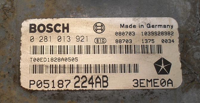 Блок управления двигателем (ECU) Mercedes 0281013921