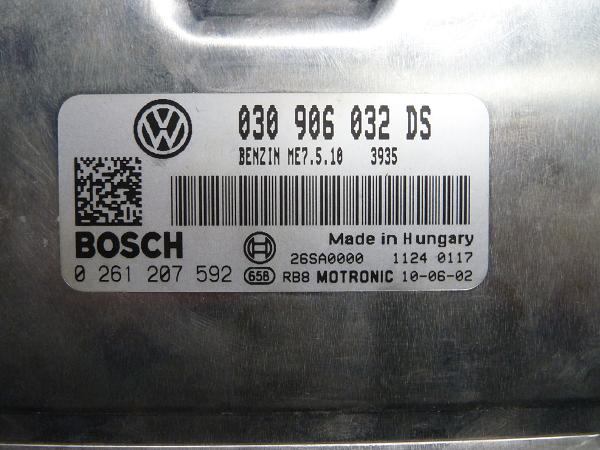 Блок управления двигателем AUDI, VW 030906032DS