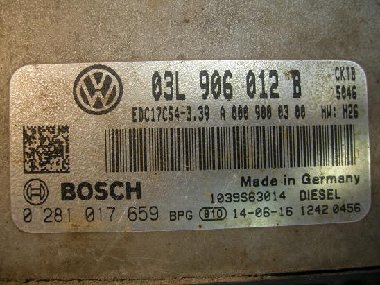Блок управления двигателем (ECU) AUDI, VW 03L906012B
