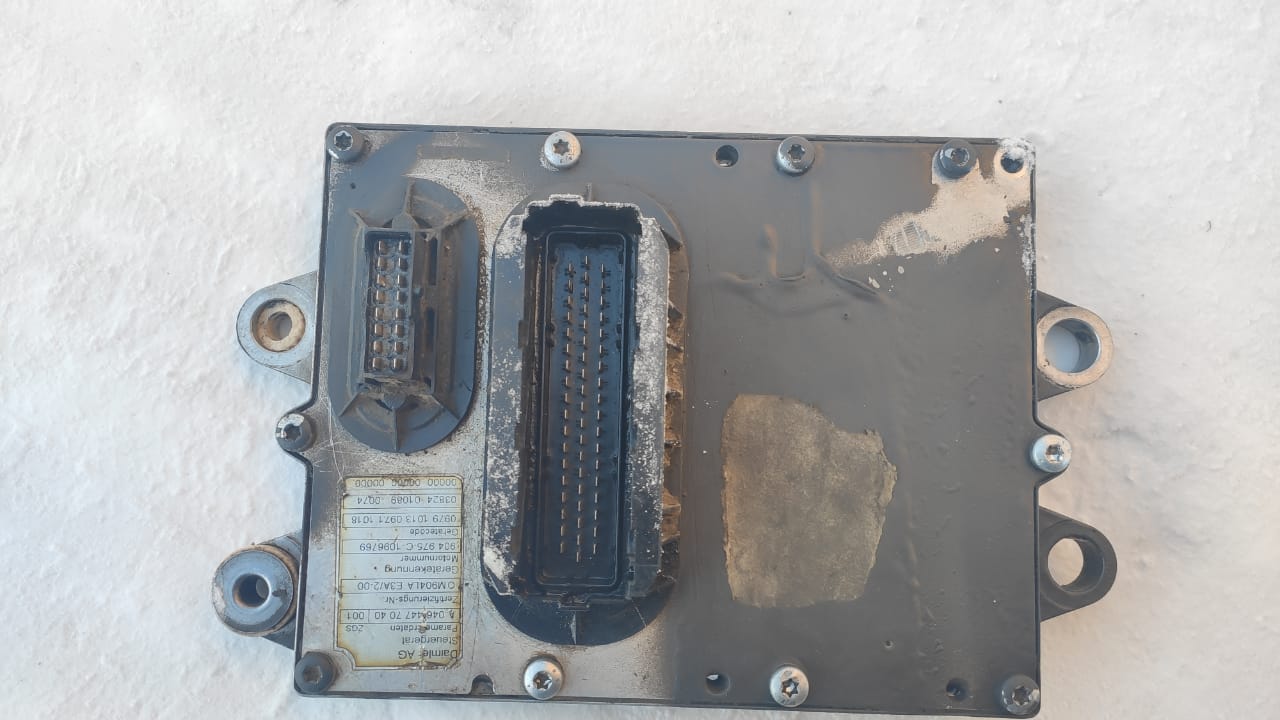 Блок управления двигателем (ECU)Mercedes 0464477040