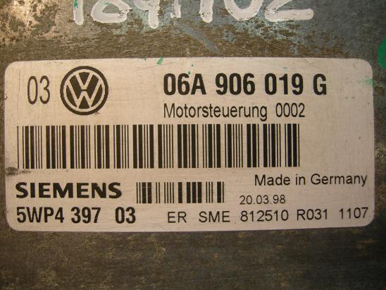 Блок управления двигателем AUDI, VW 06A906019G
