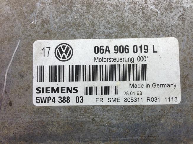 Блок управления двигателем AUDI, VW 06A906019L