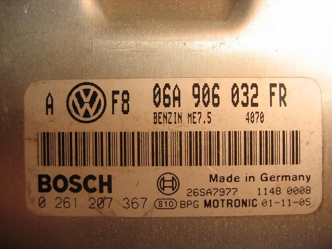 Блок управления двигателем AUDI, VW 06A906032FR