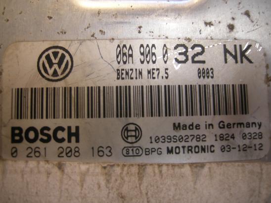 Блок управления двигателем (ECU)Airbag (SRS) 06A906032NK