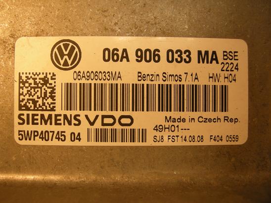 Блок управления двигателем (ECU)AUDI, VW 06A906033MA