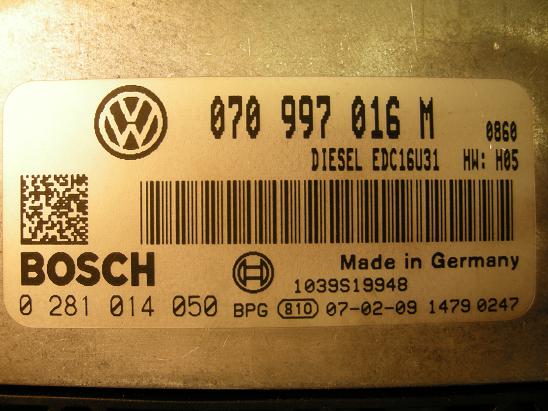 Блок управления двигателем (ECU) AUDI, VW 070997016M