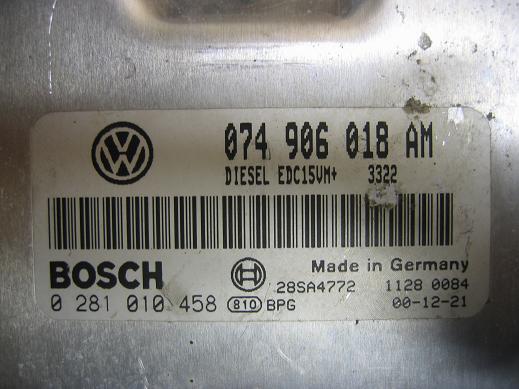 Блок управления двигателем AUDI, VW 074906018AM