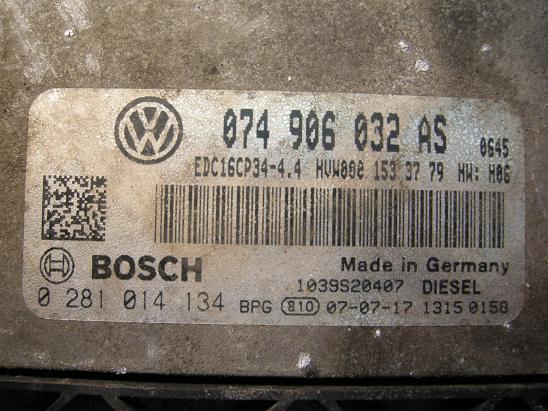 Блок управления двигателем AUDI, VW 074906032AS