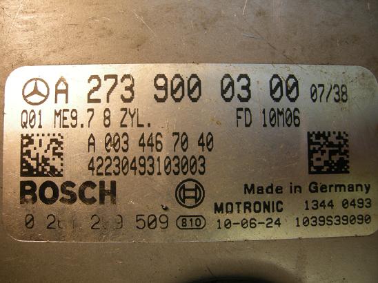Блок управления двигателем Mercedes 2739000300