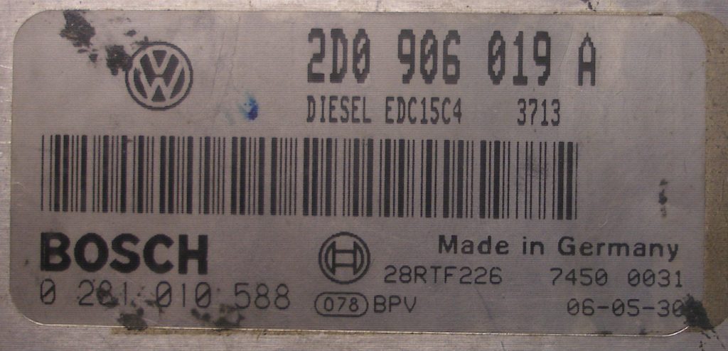 Блок управления двигателем AUDI, VW 2D0906019A