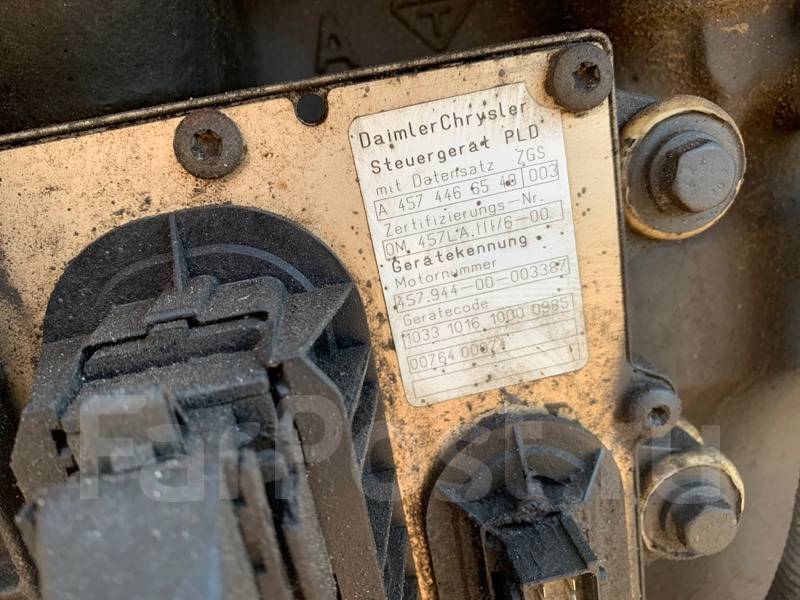 Блок управления двигателем (ECU)Mercedes 4574466540