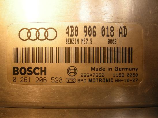 Блок управления двигателем (ECU)AUDI, VW 4B0906018AD