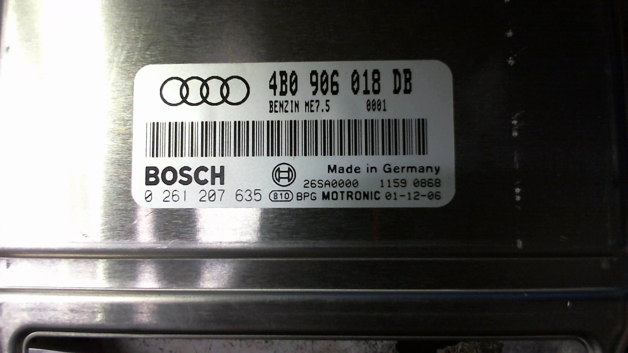 Блок управления двигателем AUDI, VW 4B0906018DB