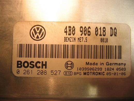 Блок управления двигателем AUDI, VW 4B0906018DQ