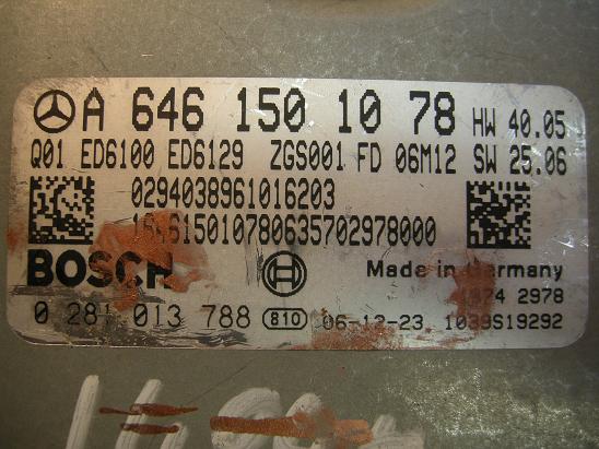 Блок управления двигателем (ECU) Mercedes 6461501078