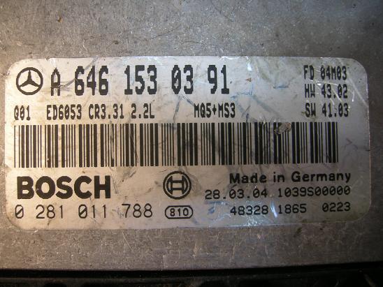 Блок управления двигателем (ECU) Mercedes 6461530391