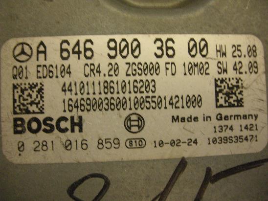 Блок управления двигателем Mercedes 6469003600