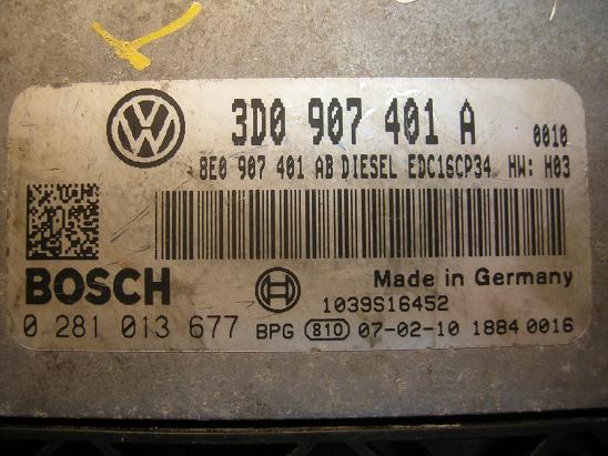 Блок управления двигателем (ECU) AUDI, VW 8E0907401AB