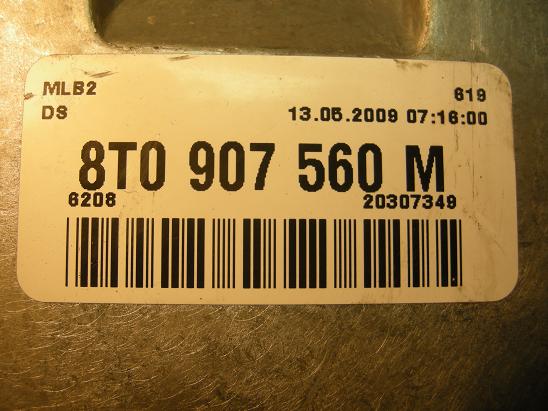 Блок управления двигателем (ECU) AUDI, VW 8T0907560M