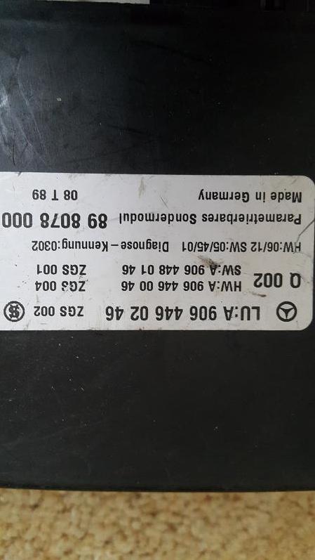Блок управления двигателем Mercedes 9064460246